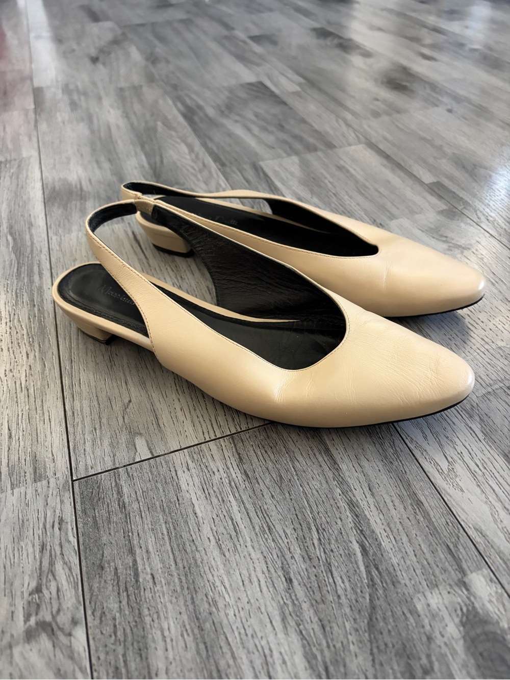 Massimo Dutti Cream Slingback Flats - Picture 2 of 7